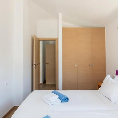 Maris Luxury